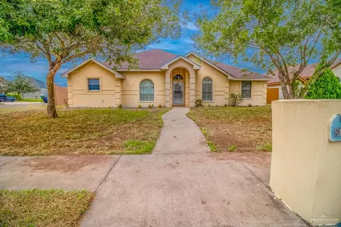 812 Chickadee Ave, Pharr, TX 78577