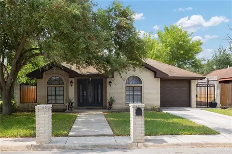 704 E Bugambilia Ave, Hidalgo, TX 78557