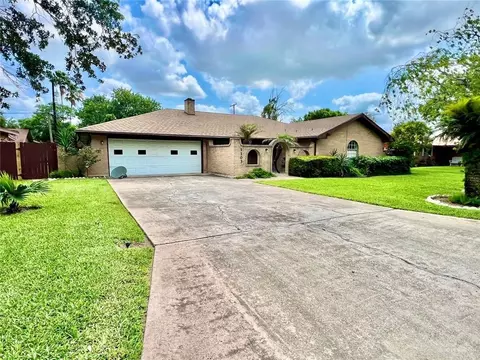 1103 Ash Dr, Weslaco, TX 78596
