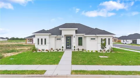 5917 N Pedaso Del Sol St, Edinburg, TX 78542