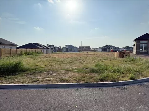 3005 Washington Ave, Mission, TX 78574
