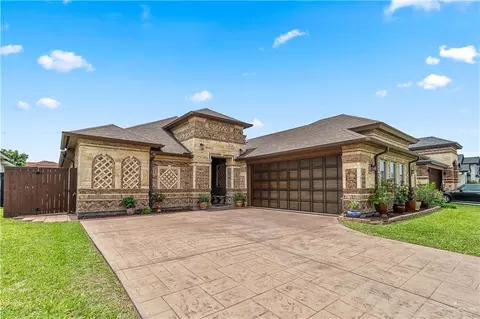 1936 Tierra Santa Cir, Edinburg, TX 78542