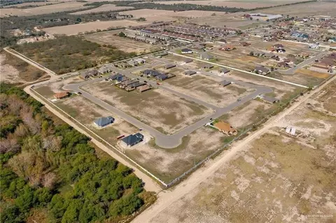 202 Paradise St, Rio Grande City, TX 78582