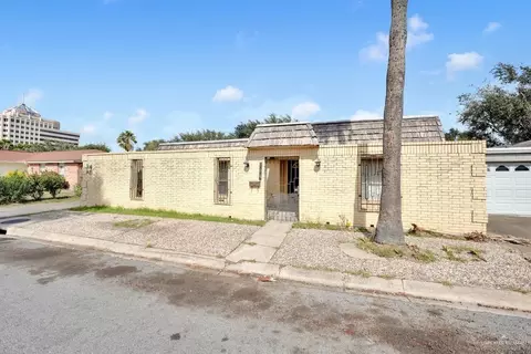 704 Kerry Ln, Mcallen, TX 78504