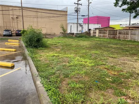 513 S 15th St, Mcallen, TX 78501