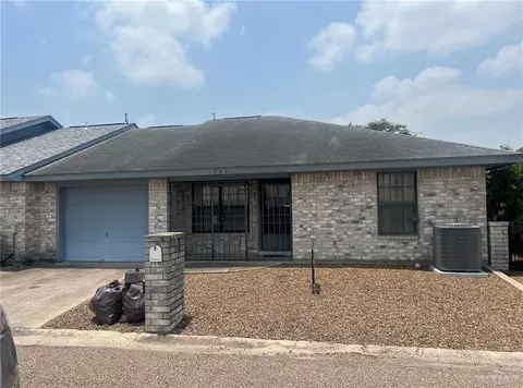 1923 Stadler Dr, Mission, TX 78572