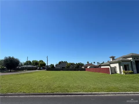 2222 E 10th St, Weslaco, TX 78596