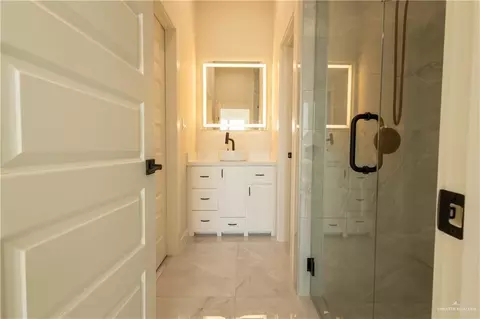 Entry Way - 2320 N Gaytan Ave N, Edinburg, TX 78542 photo 1 of 2