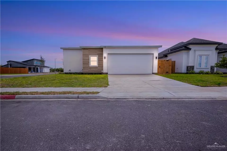 Exterior - 2320 N Gaytan Ave N, Edinburg, TX 78542 photo 3 of 3