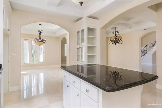  2313 Hampton St, Edinburg, TX 78539 photo 5