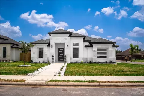 1502 N Rockport St, Alton, TX 78573