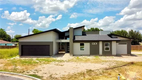 3724 E Diamond Head Ave, Alton, TX 78573