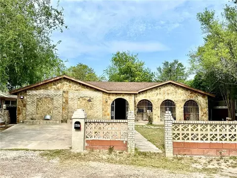 607 N Mariposa St, Rio Grande City, TX 78582