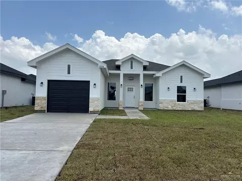 17898 Redwood St, Combes, TX 78552
