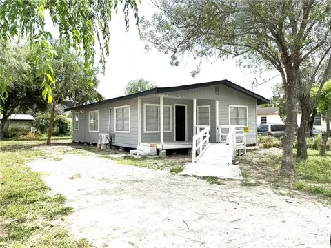 210 W Ciro Caceres St, Elsa, TX 78543