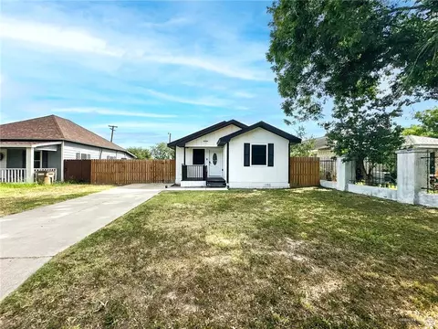 511 W Samano St, Edinburg, TX 78539