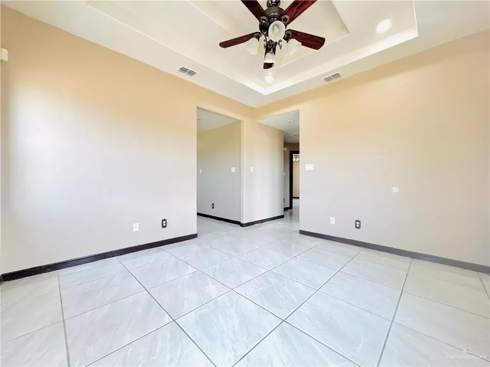 Entry Way - 424 Hawk St, Sullivan City, TX 78595 photo 1 of 3
