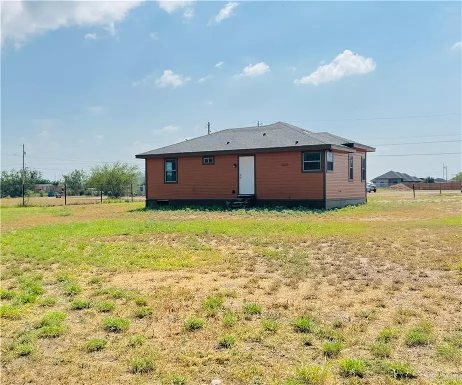 Exterior - 424 Hawk St, Sullivan City, TX 78595 photo 4 of 4