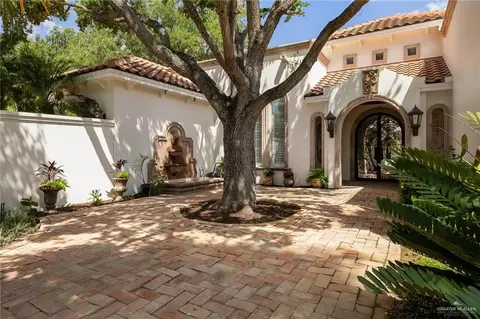 301 Byron Nelson St #2, Mcallen, TX 78503