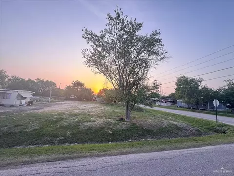 204-212 S 84th St, San Carlos, TX 78542