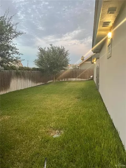 1312 W Kennedy St, Pharr, TX 78577