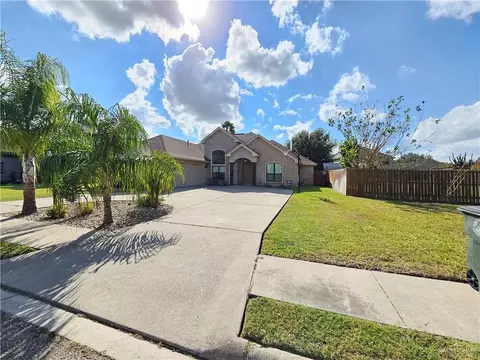 1704 E 30th St, Mission, TX 78574