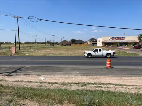 1425 W Main Ave, Alton, TX 78573