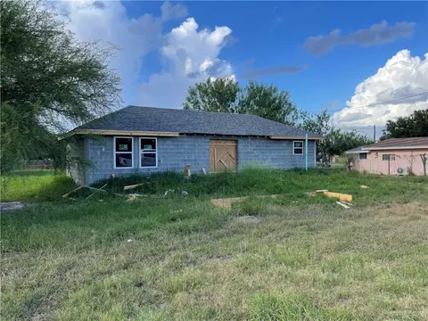 1210 W Denny Dr, Pharr, TX 78577