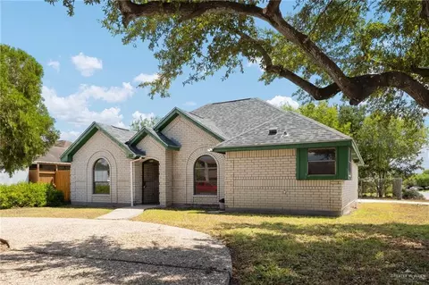 203 S 8th St, Hidalgo, TX 78557
