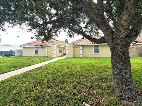 105 S Ridge Ln, San Juan, TX 78589