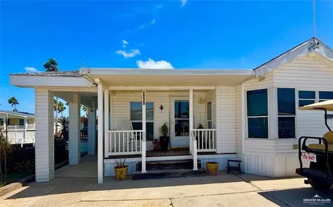 842 W Oyster Dr, Port Isabel, TX 78578