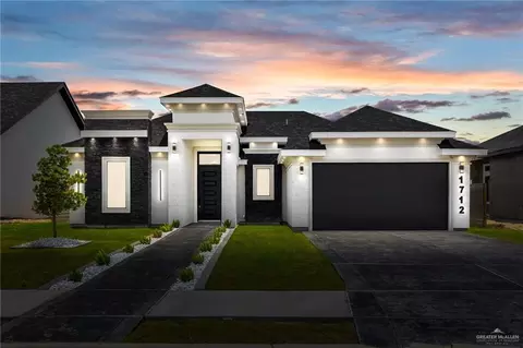 1712 Trophy Dr, Edinburg, TX 78542