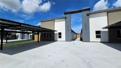 2904 Links Dr, Edinburg, TX 78542