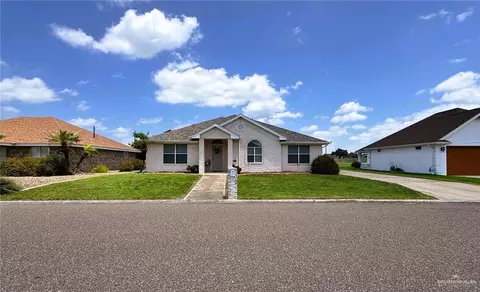 7432 Golf Dr, Mission, TX 78572