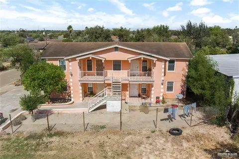 902 N Ozaka St, Roma, TX 78584