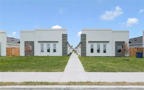 1233 Country Club Dr, Alamo, TX 78516