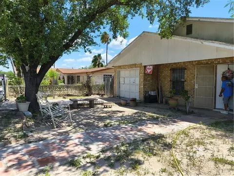 165 N Kennedy St, Rio Grande City, TX 78582