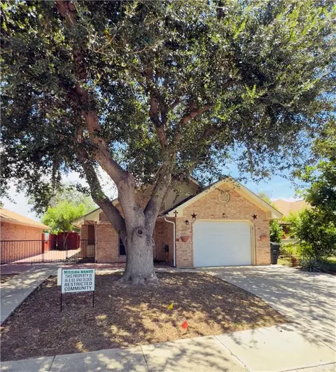 1614 Iowa St, Mission, TX 78572
