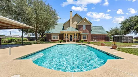 5015 Mile 8 Rd, Edinburg, TX 78541