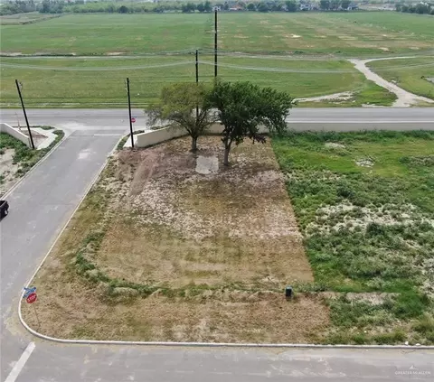 1008 Cloud 9 Ln, Edinburg, TX 78541