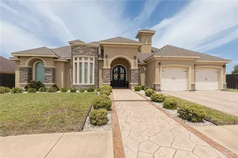 352 Sierra Dr, Rio Grande City, TX 78582