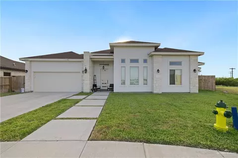 7033 Heliconia Dr, Brownsville, TX 78520