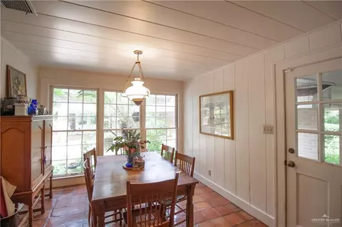 Dining - 801 S River Rd, Donna, TX 78537 photo 3 of 4