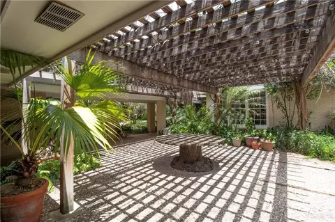 Exterior - 801 S River Rd, Donna, TX 78537 photo 7 of 9