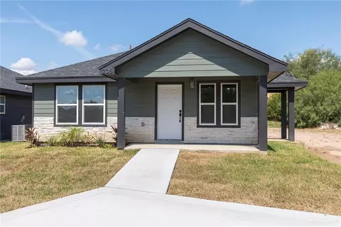 205 Mesquite Meadows St, La Joya, TX 78560