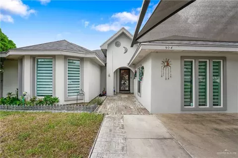904 Camelia Ave, Hidalgo, TX 78557