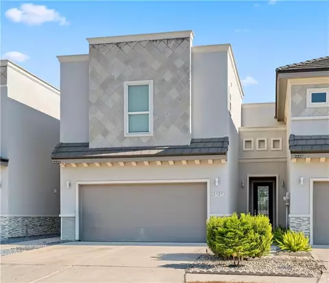 2325 Dorado Dr, Mission, TX 78573