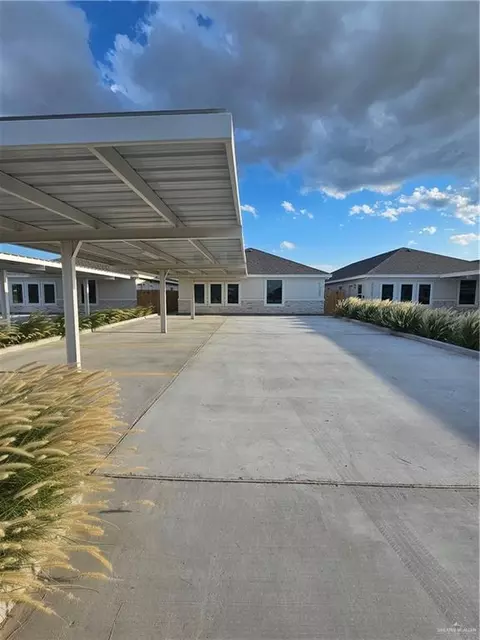 5323 Vision St, Rio Grande City, TX 78582