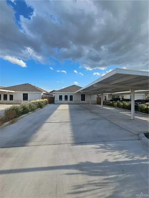 5321 Vision St, Rio Grande City, TX 78582