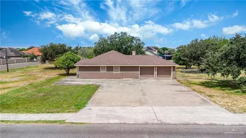 805 N Monmack Rd, Edinburg, TX 78541